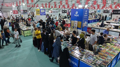 Büyükşehir’in Kitap Fuarı Dokuzuncu Gününde de Ziyaretçi Akınına Uğradı